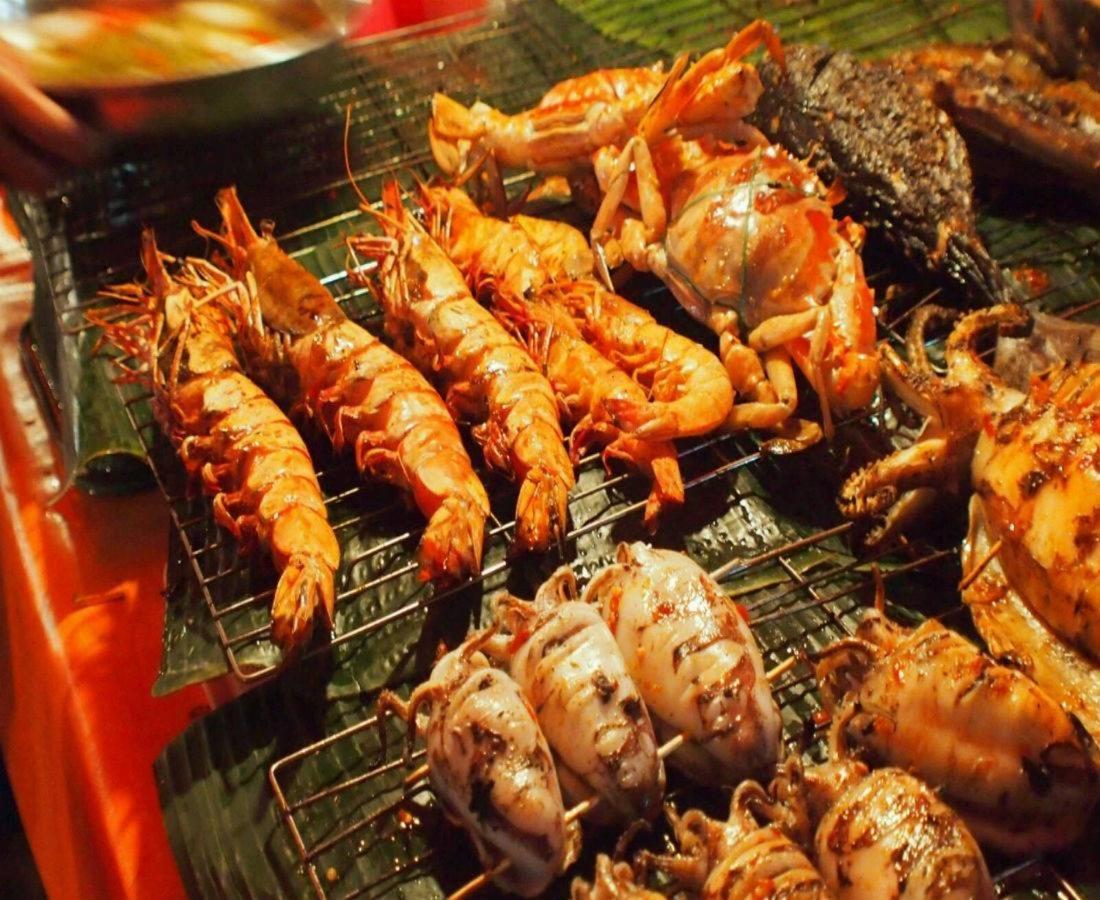 *city~house* 芭堤雅豪华泳池别墅近步行街 別墅 Pattaya